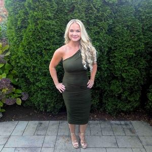 Meet your Posher, Olivia